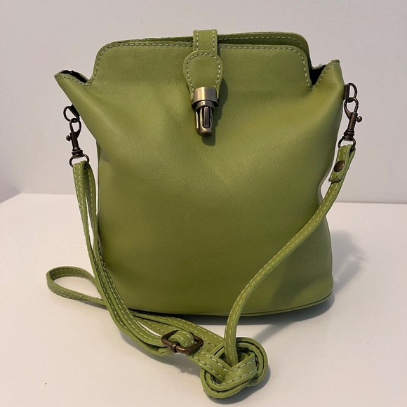 Borse In Pelle 🇮🇹 Italy Genuine Leather Small Crossbody Bag Purse Lime Green - Picture 1 of 14